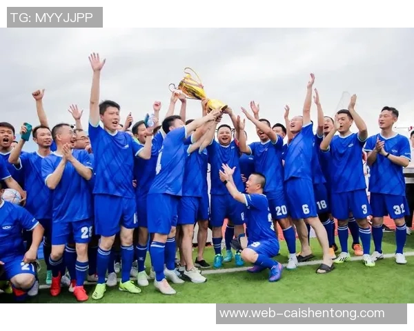 中国足球队队长的责任与挑战：引领球队走向辉煌的奋斗之路